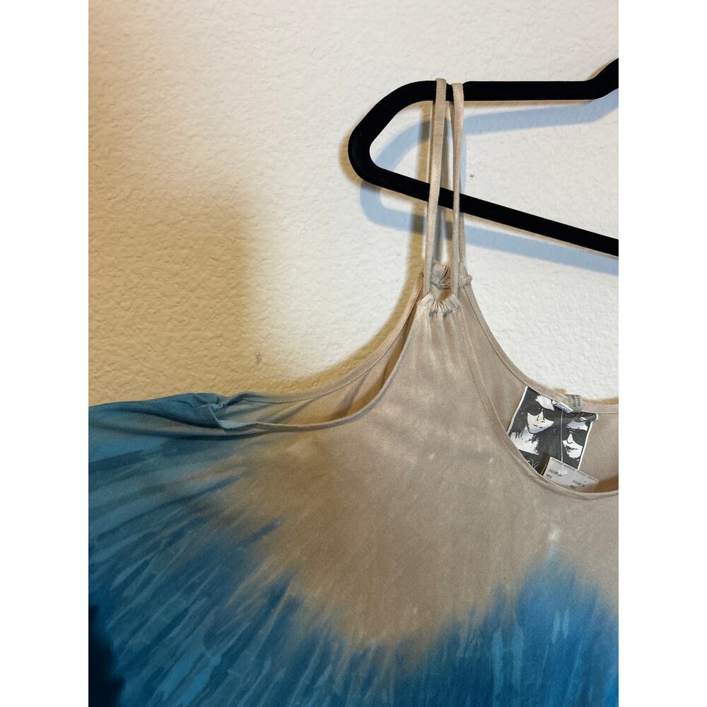 Young Fabulous & Broke | (NWT) Blue/Tan Tie Dye Cold Shoulder Top | Med - Picture 5 of 10